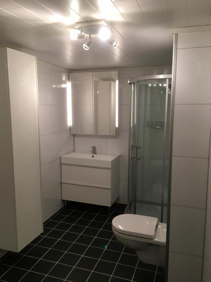 Sentralt Plassert Leilighet Ved Sherpatrappen Tromso Luaran gambar