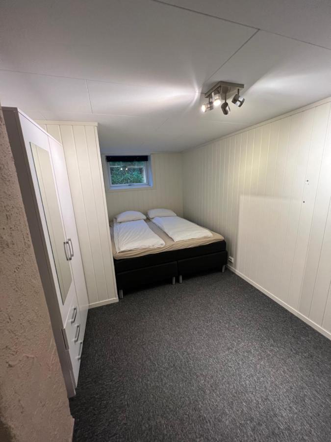 Sentralt Plassert Leilighet Ved Sherpatrappen Tromso Luaran gambar